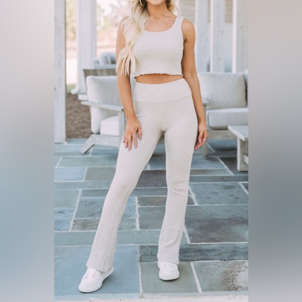 These Three ribbed lounge set